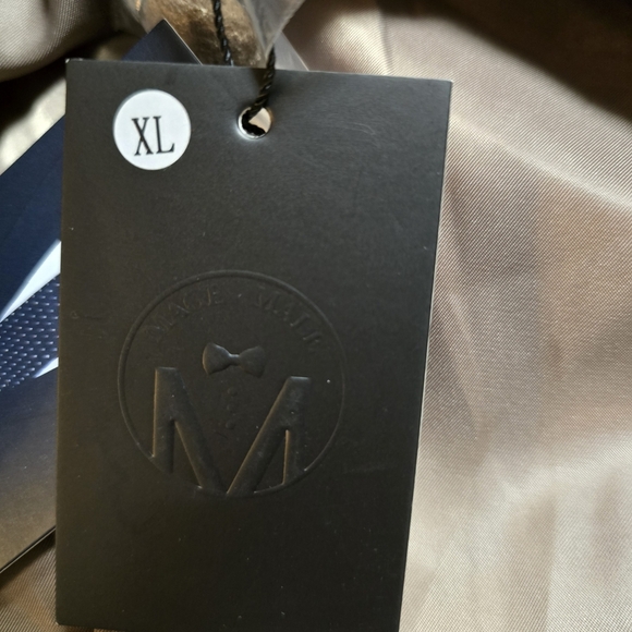 Mans Mage Male Elegant Tan Velvet Blazer. - Picture 4 of 7